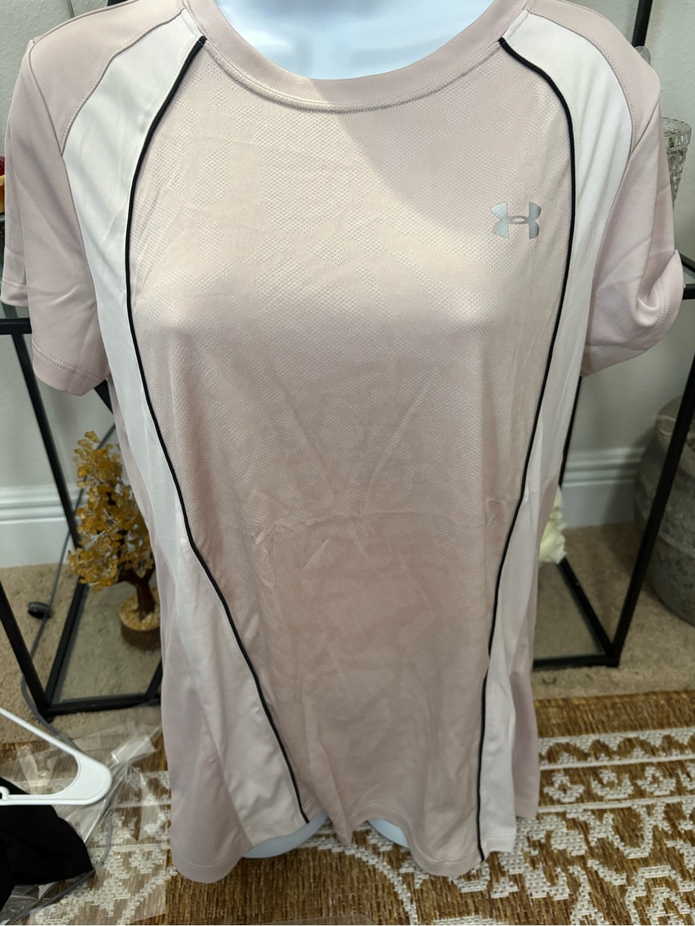 Under Armour womens short slevve athletic top pink, gray w/black piping size lg